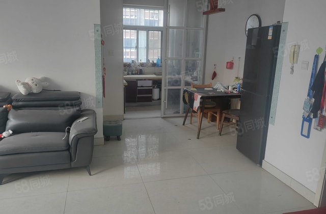 看房随时 和馨园 商业配套齐全 精装修 刚需小三居 诚意出售