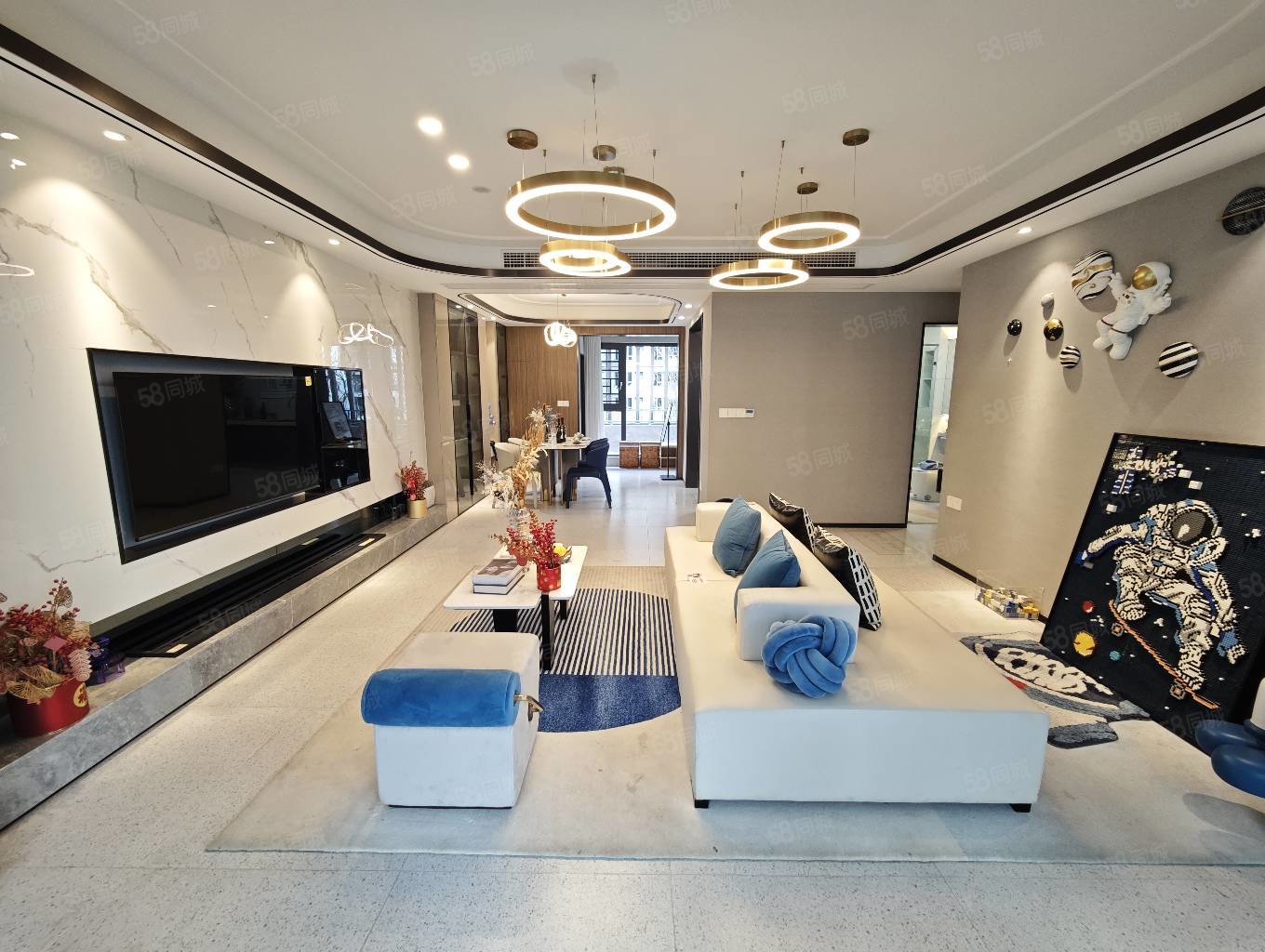 当代满庭春MOMA3室2厅2卫117㎡南北53.5万