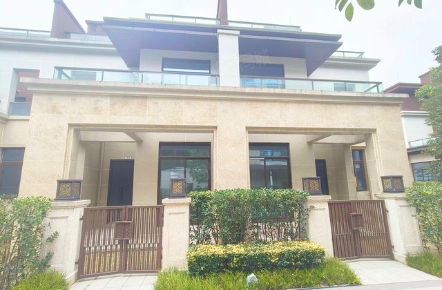 俊峰山万里(别墅)4室2厅183㎡290万二手房图片