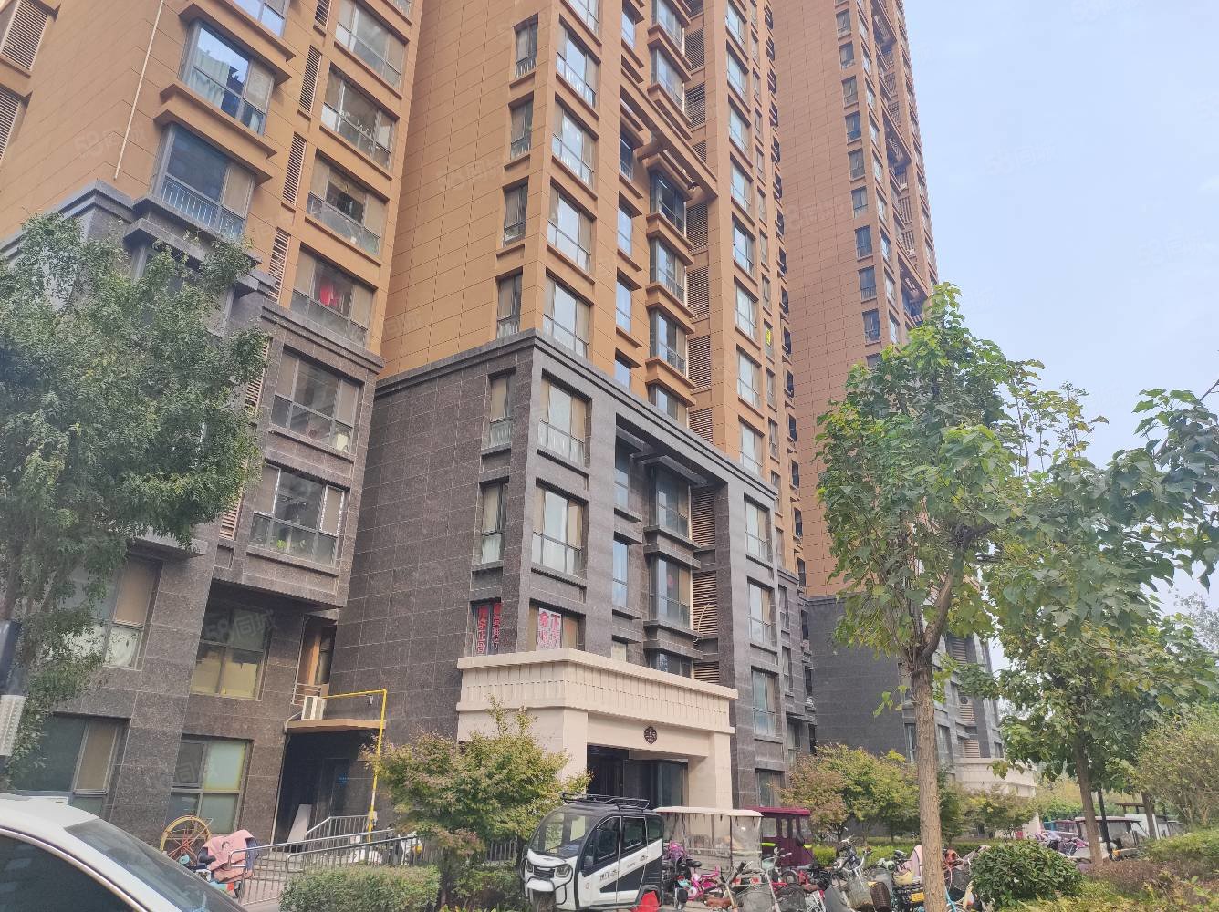 普兰庭3室2厅2卫124.62㎡南163.8万