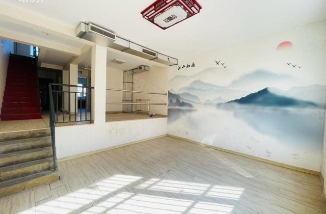 东昌湖边，城市主人联排别墅，房东诚心出售