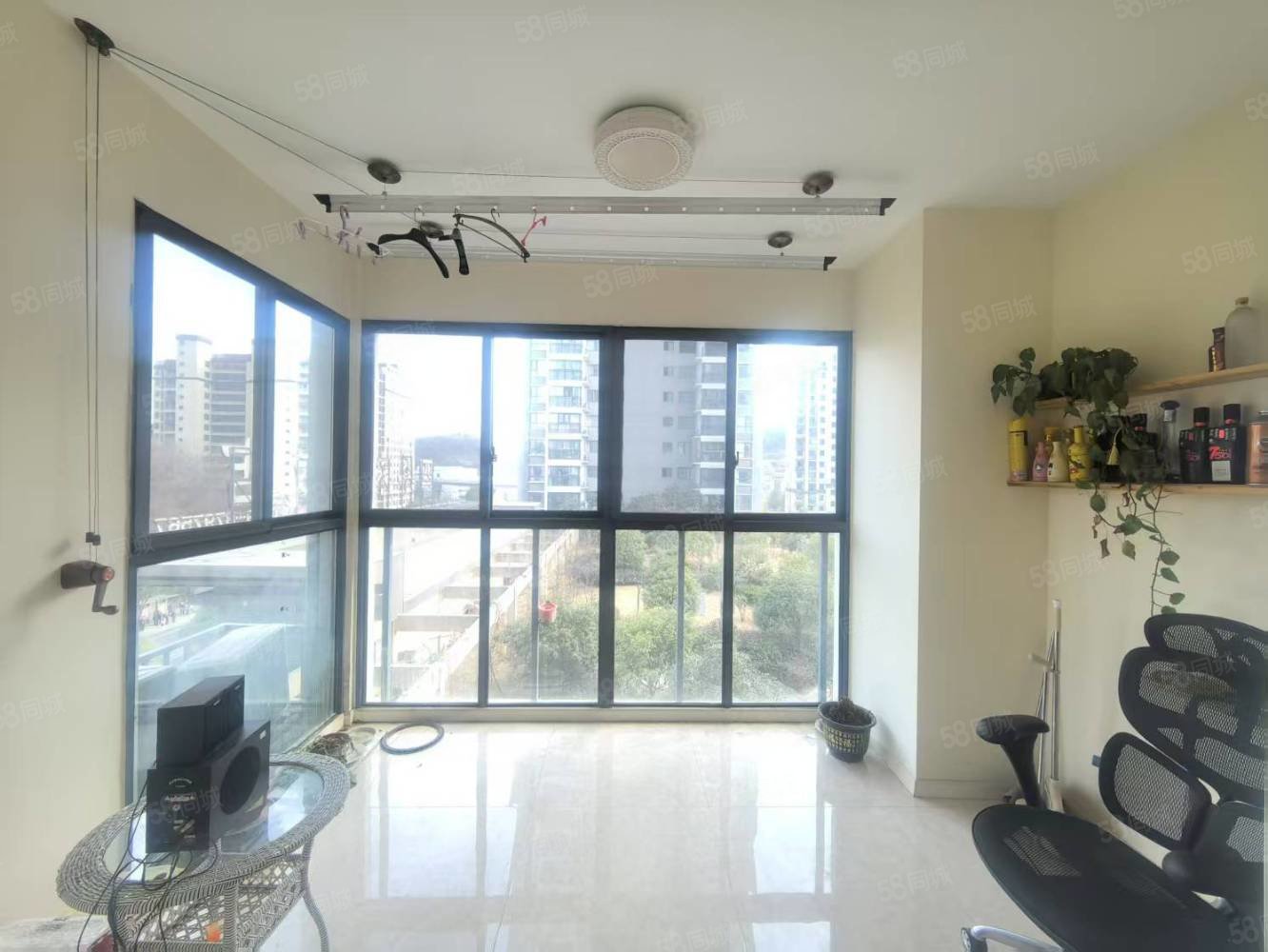 金煌天津港2室2厅1卫80㎡南北60万