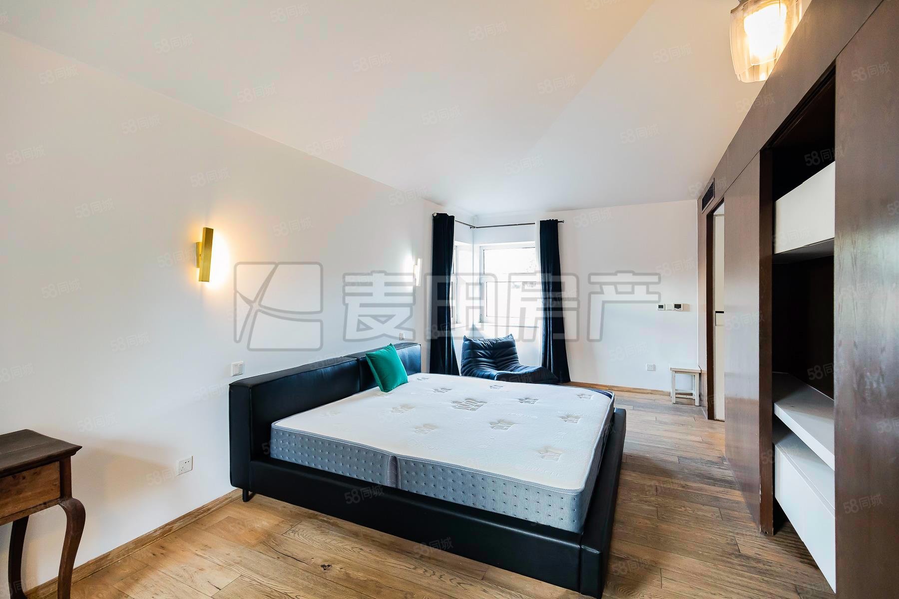 歐陸苑4室3廳3衛(wèi)232㎡南北2675萬