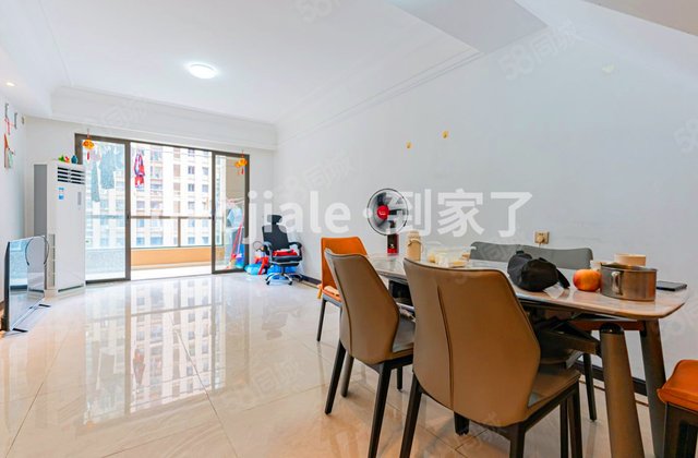 保利香槟国际4室2厅120.02㎡243万二手房图片