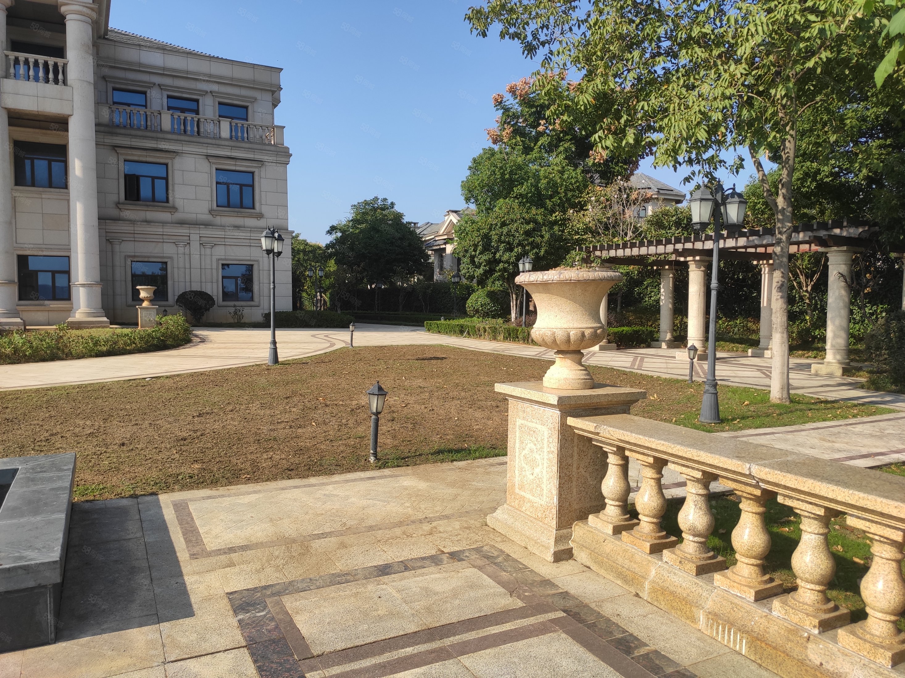 【10图】降价100万 独栋别墅 临湖小区 武汉长岛 590平 满二,武汉长岛