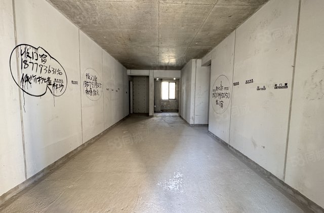 金科奥园铂悦都会4室2厅130㎡72万二手房图片