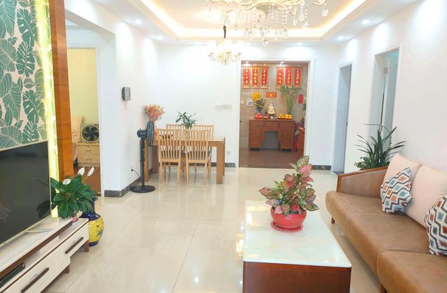 金海岸花园3室2厅111㎡153万二手房图片