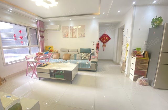 水岸花语 双卫 户型南北通透 精装修带车位储藏室 随时看房