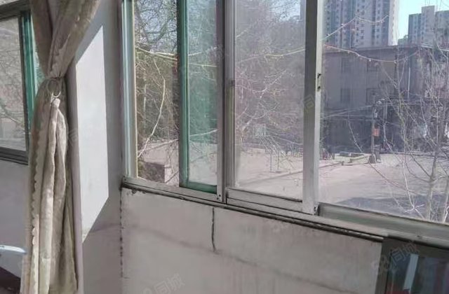 宏诚集团生活区3室2厅107㎡58万二手房图片