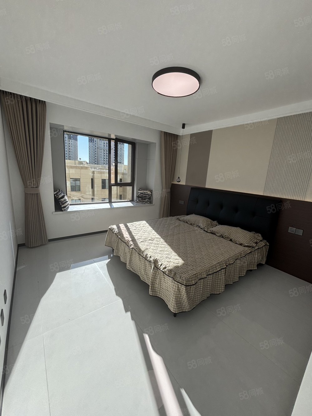 绿地斐勒公馆3室2厅2卫147㎡南北108万