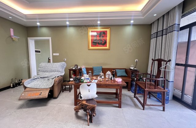 龚州新天地4室2厅130㎡68.6万二手房图片