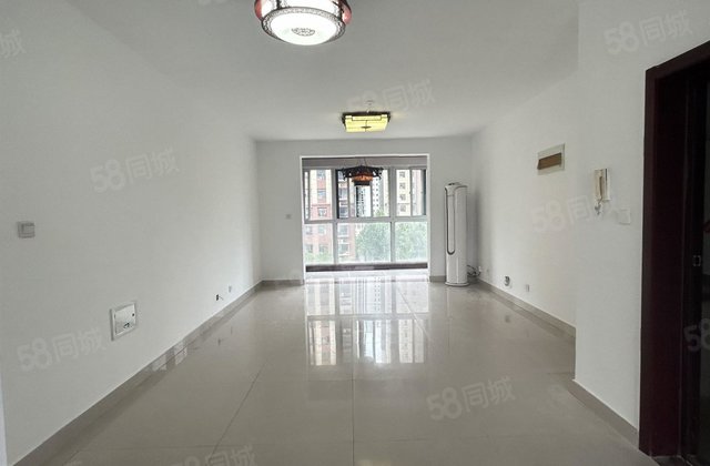 书香东郡 二中东邻 单价8开头 三叶草户型 带车储 随时看房