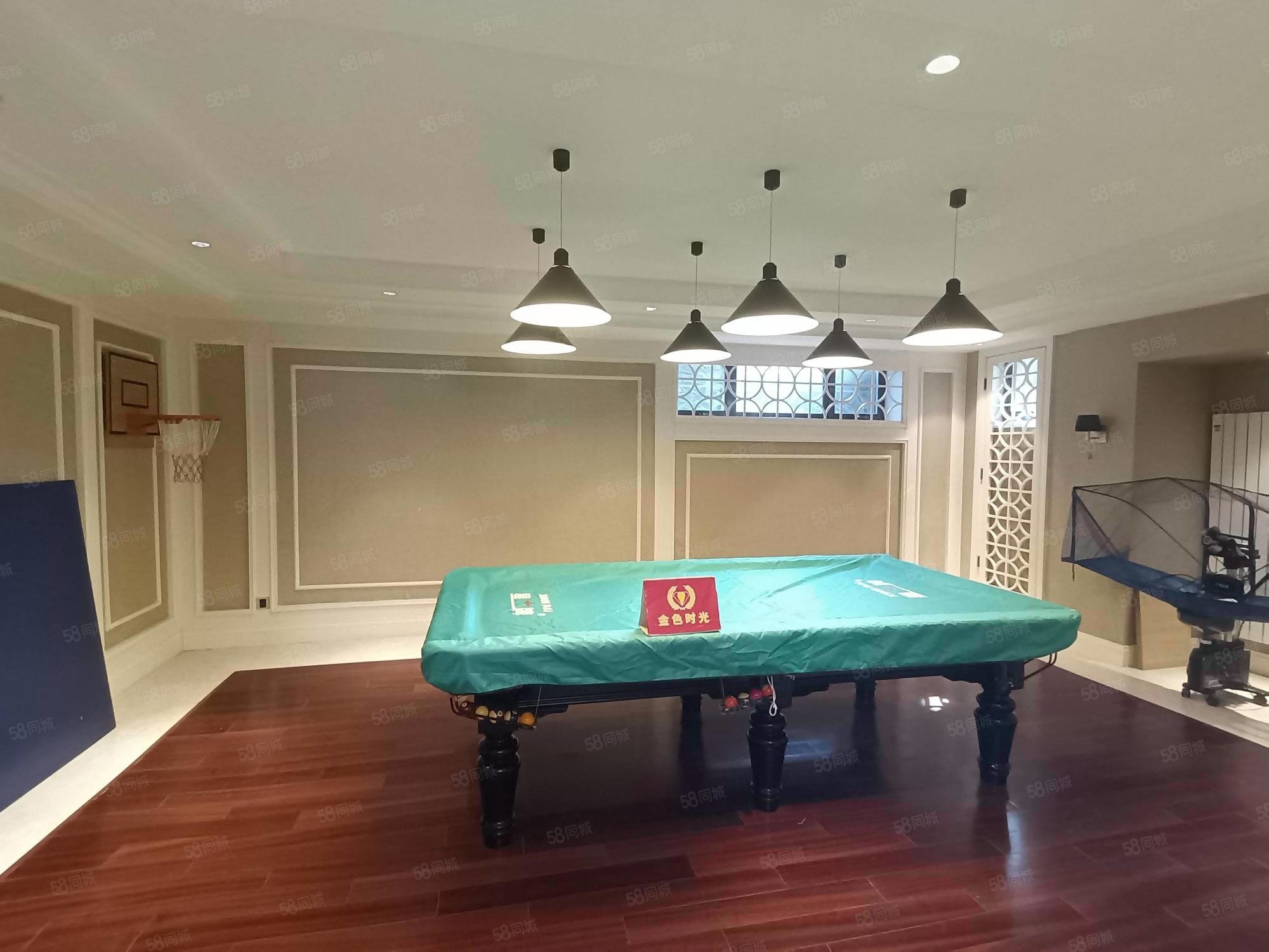 君山別墅6室5廳4衛(wèi)391.84㎡南北790萬(wàn)