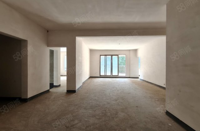 中铁龙盘湖世纪山水(公寓住宅)5室3厅154.53㎡115万二手房图片