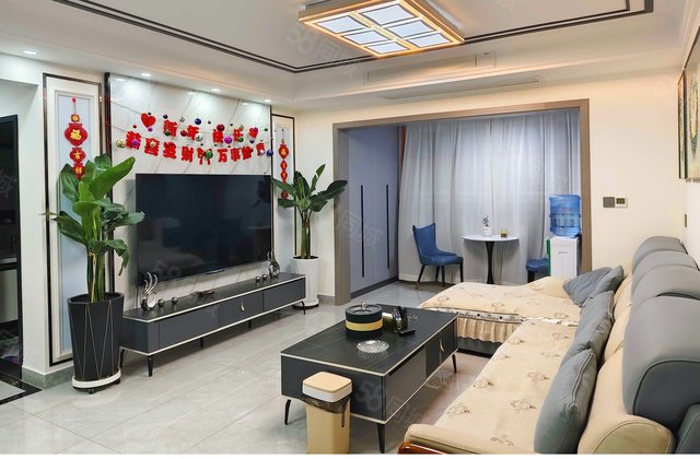 金茂悦龙山4室2厅108.76㎡155万二手房图片