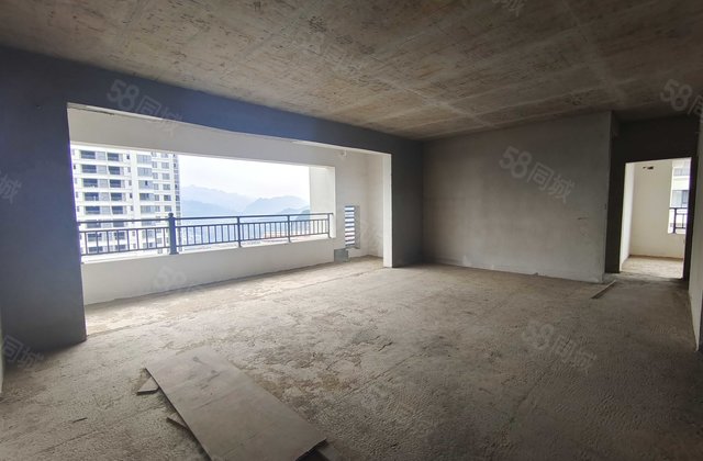 桐达彩云间4室2厅130.49㎡37万二手房图片