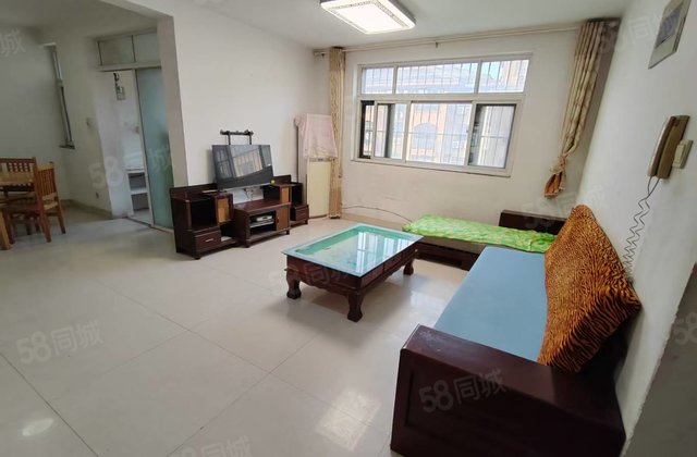 三室朝阳双卫双阳台 中间好楼层 户型好 怡景七中