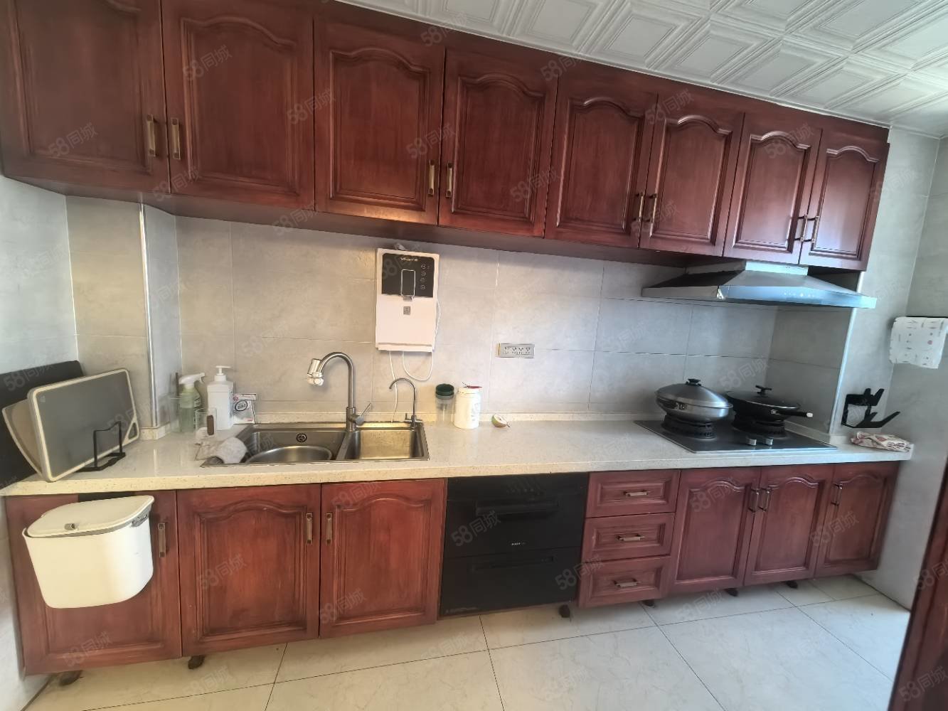 青湖铭城3室2厅2卫150㎡南北65万