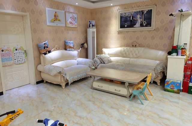 超远小区3室2厅123.6㎡65万二手房图片