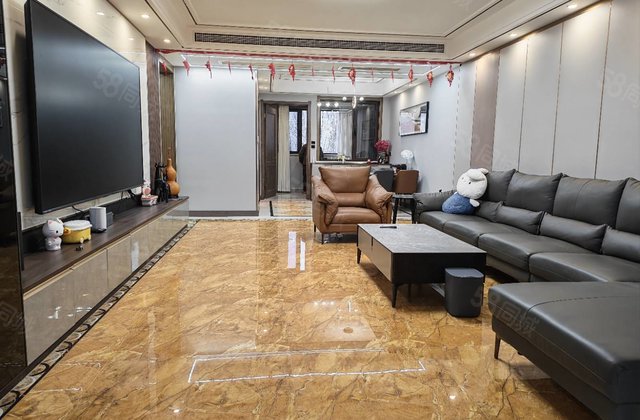 百合新城 国岳府四居室精装修 带家具家电