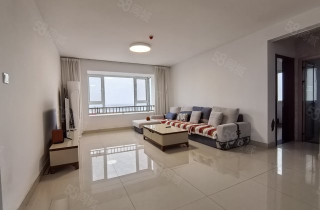 急售68万盛世天湖次新小区 高楼层 电梯房 赠送车储 可按揭