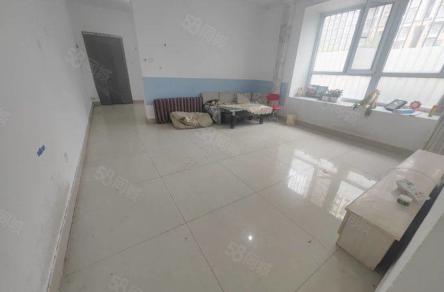 二中  文苑金柱大学城 温馨三室 出行便利  南北通透有钥匙