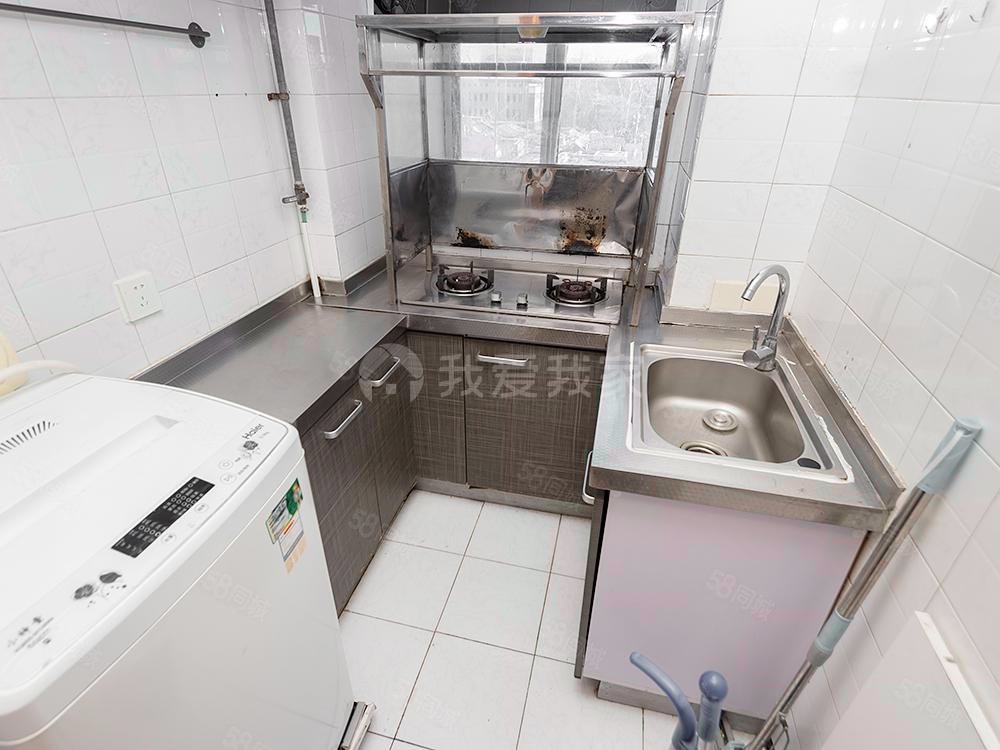 沙灘后街55號院3室1廳1衛(wèi)56.43㎡東南590萬