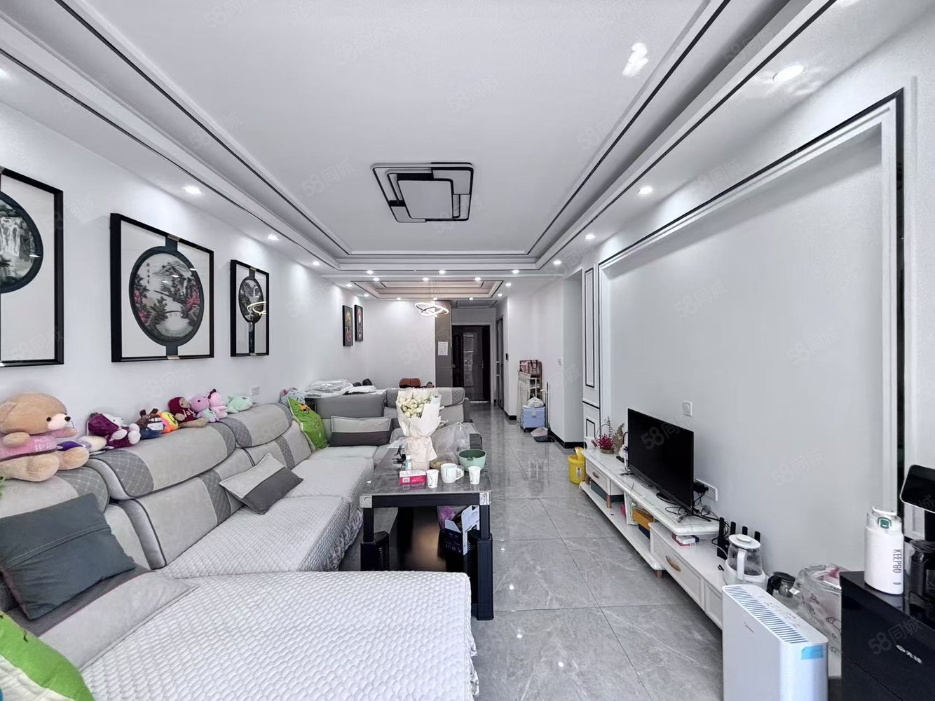 吾悦广场悦湖公馆3室2厅2卫118㎡南北85.6万