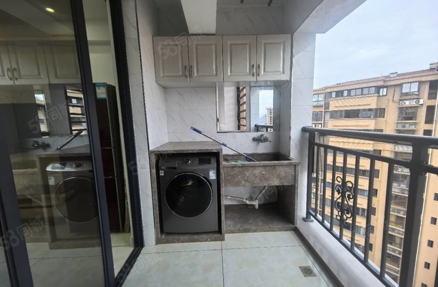 万兆广场2室2厅72.8㎡108万二手房图片