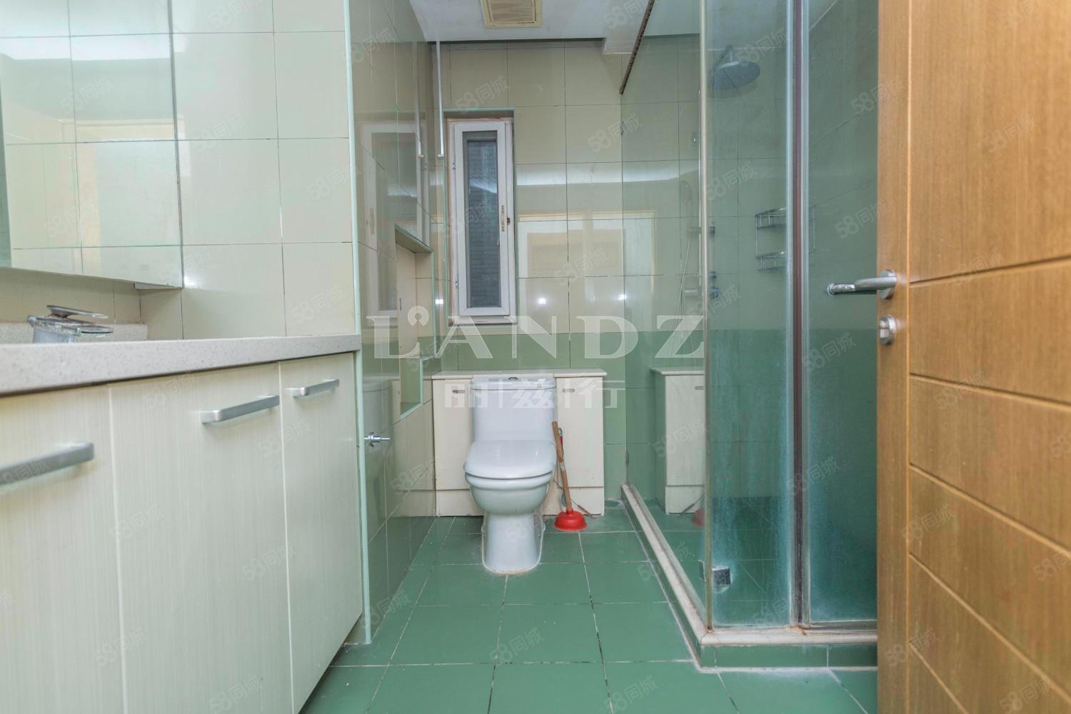 龍灣別墅3室2廳3衛(wèi)366㎡東1790萬