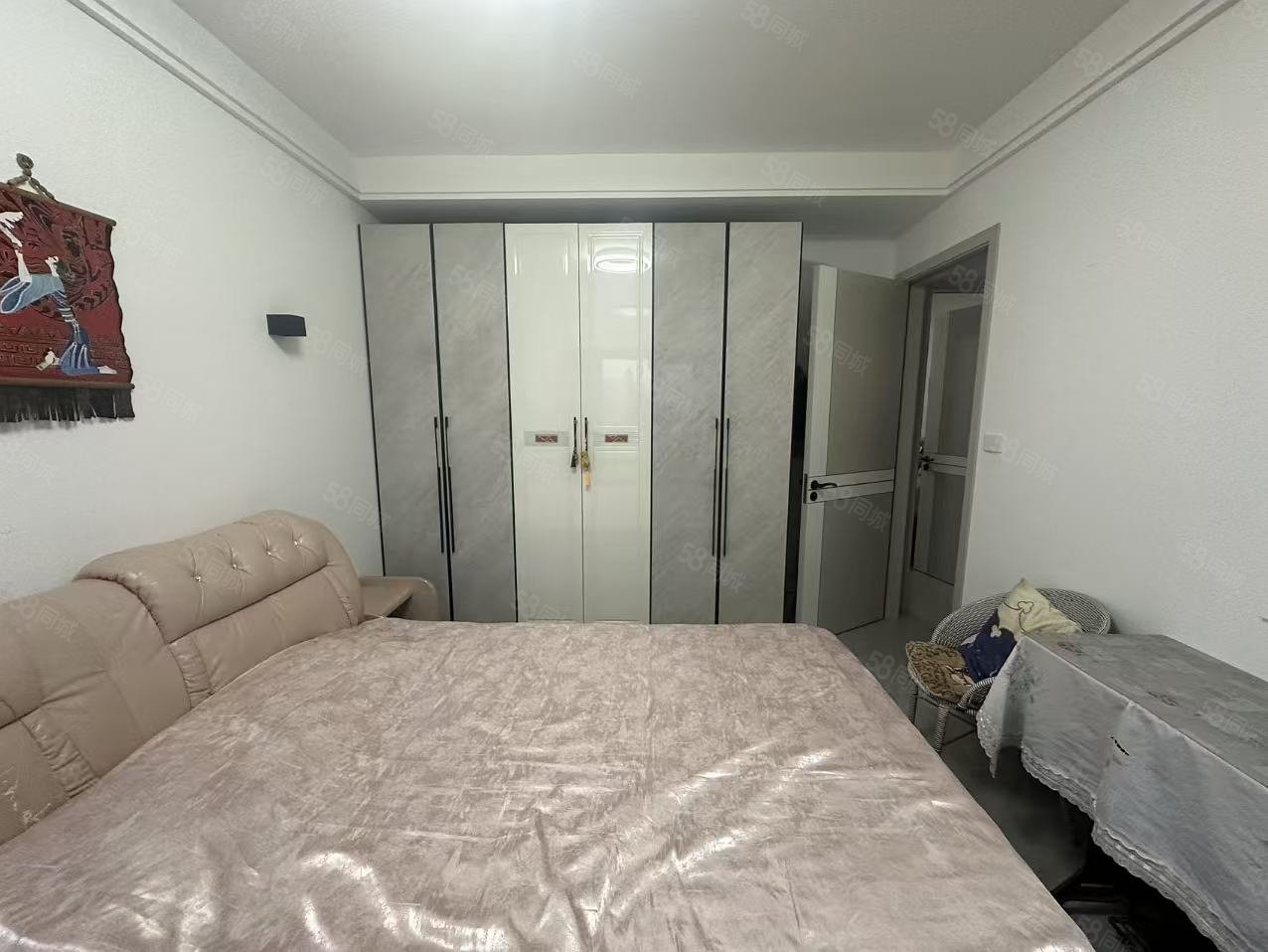 合景泰富云湖天镜3室2厅2卫108㎡南北79.8万