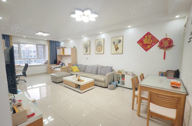 新出 龙湾二期 带车位储藏室 精装 两室可改三室 好楼层