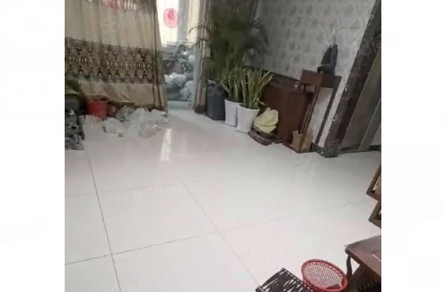 海天中心3室1厅148.65㎡745万二手房图片