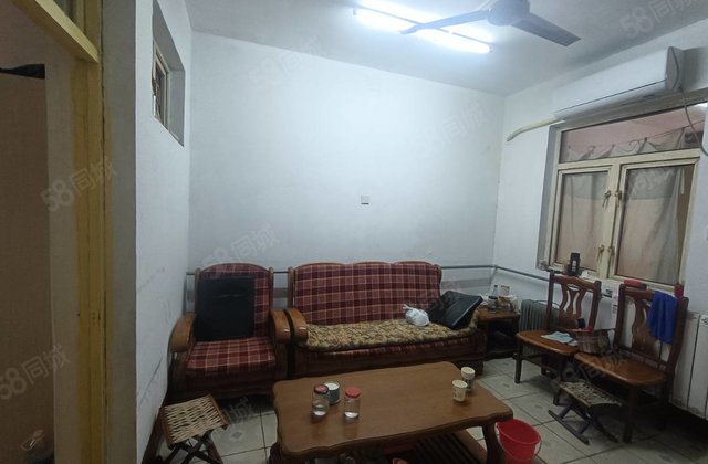 碧桂园附近家属院 孝心二楼 标准三室两厅