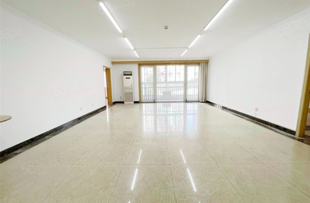 匯欣公寓2室2廳2衛(wèi)173.5㎡東南790萬