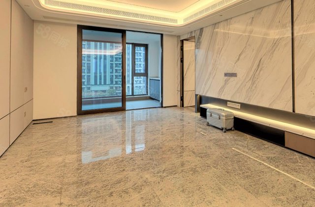 江皓府5室2厅207.32㎡849万二手房图片