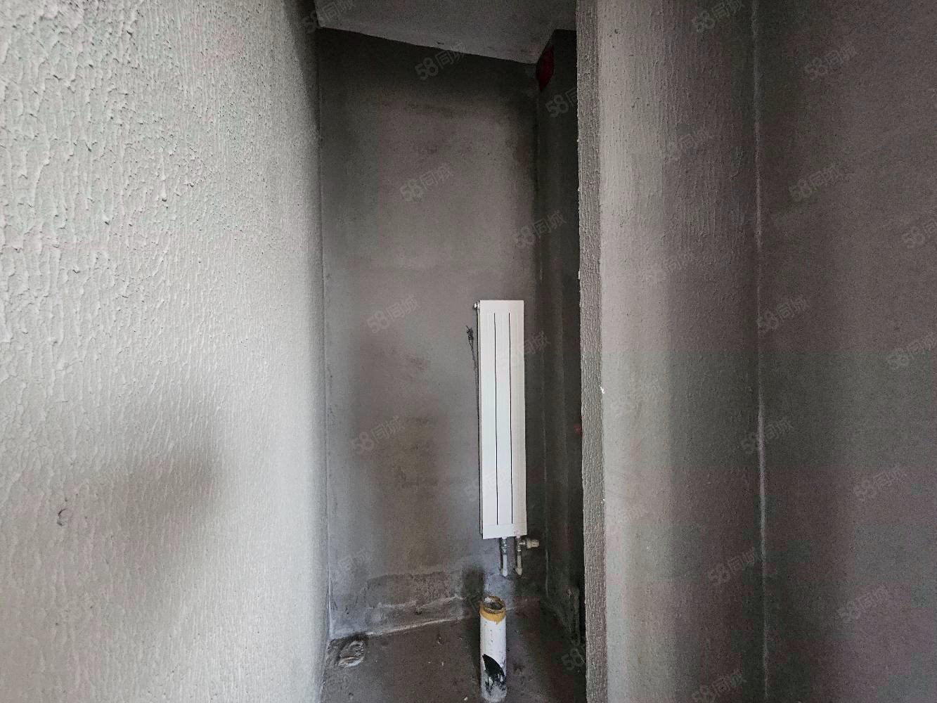 中海墅(東區(qū)別墅)4室3廳4衛(wèi)303.1㎡南北2460萬