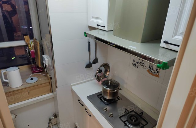 大商新玛特1室1厅70㎡40万二手房图片