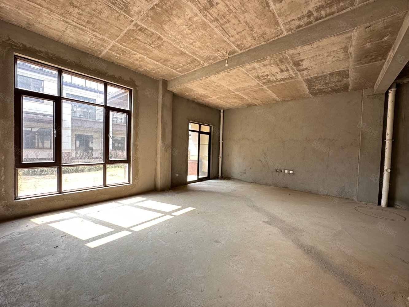 山海居品质现房别墅带前后花园100多南北通透一手程序