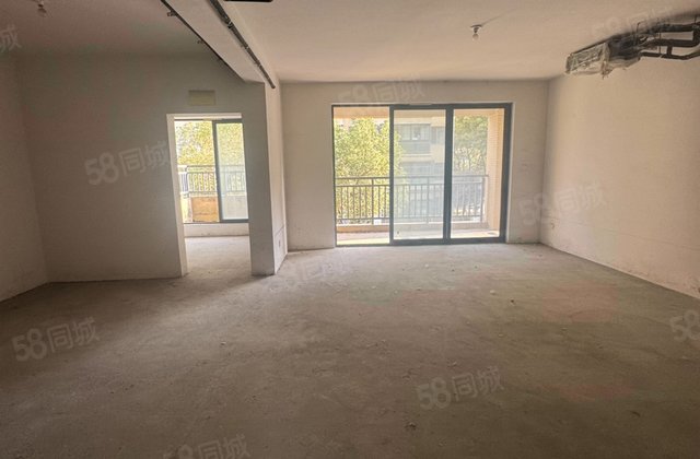 明发江湾城4室2厅136㎡74.8万二手房图片