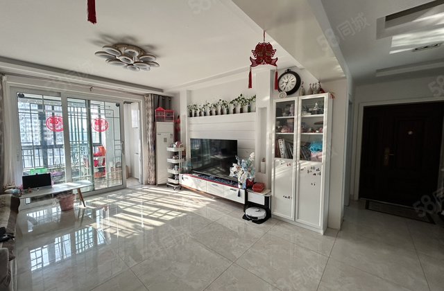 单价7500买开发区精装南北通透大三室 紧邻振华