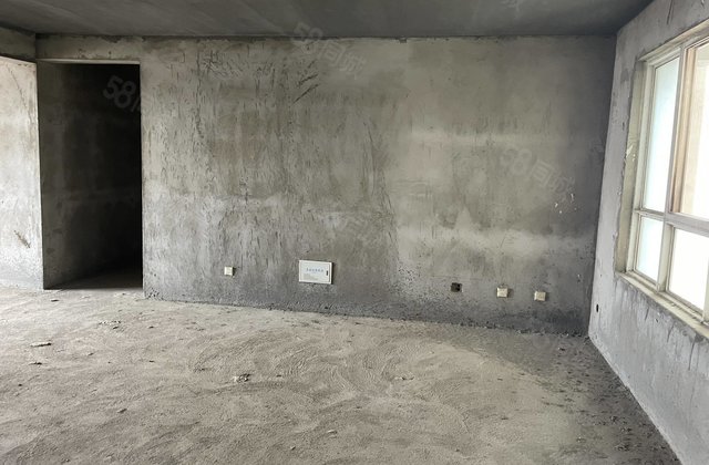 金玉花园4室2厅168.6㎡62万二手房图片