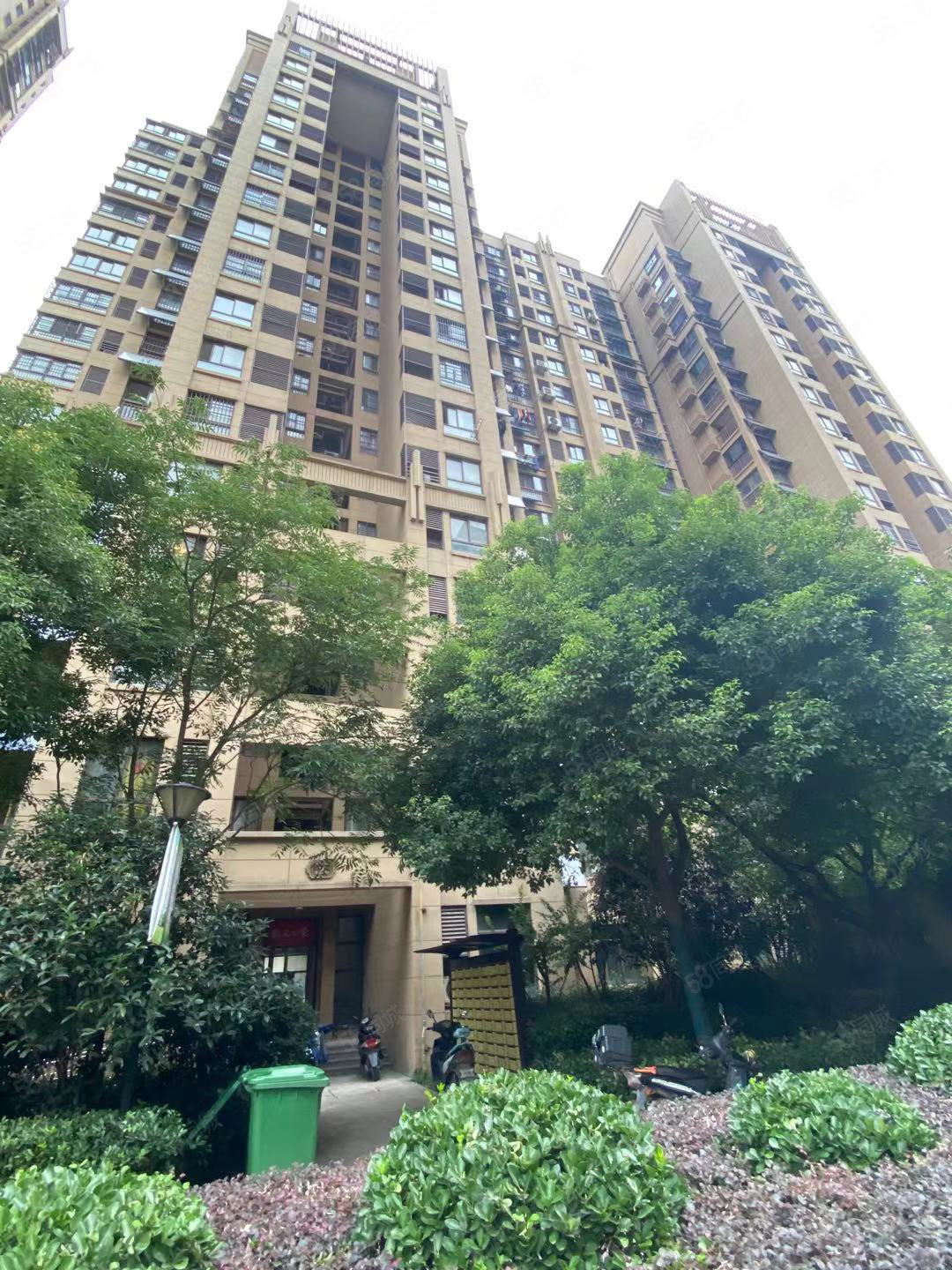 华盛大运城一期3室2厅1卫89.56㎡南102万