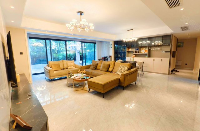 中南樾府4室2厅147.59㎡320万二手房图片