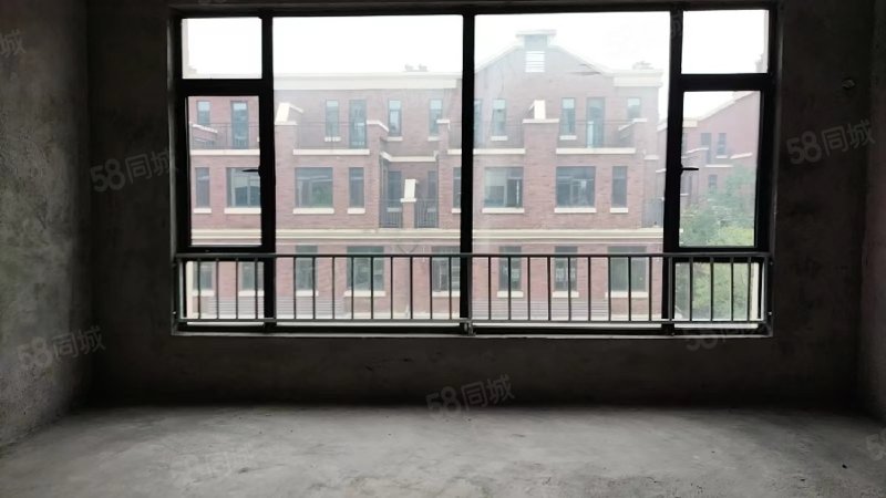 润达美墅(别墅)4室4厅3卫165㎡南88万