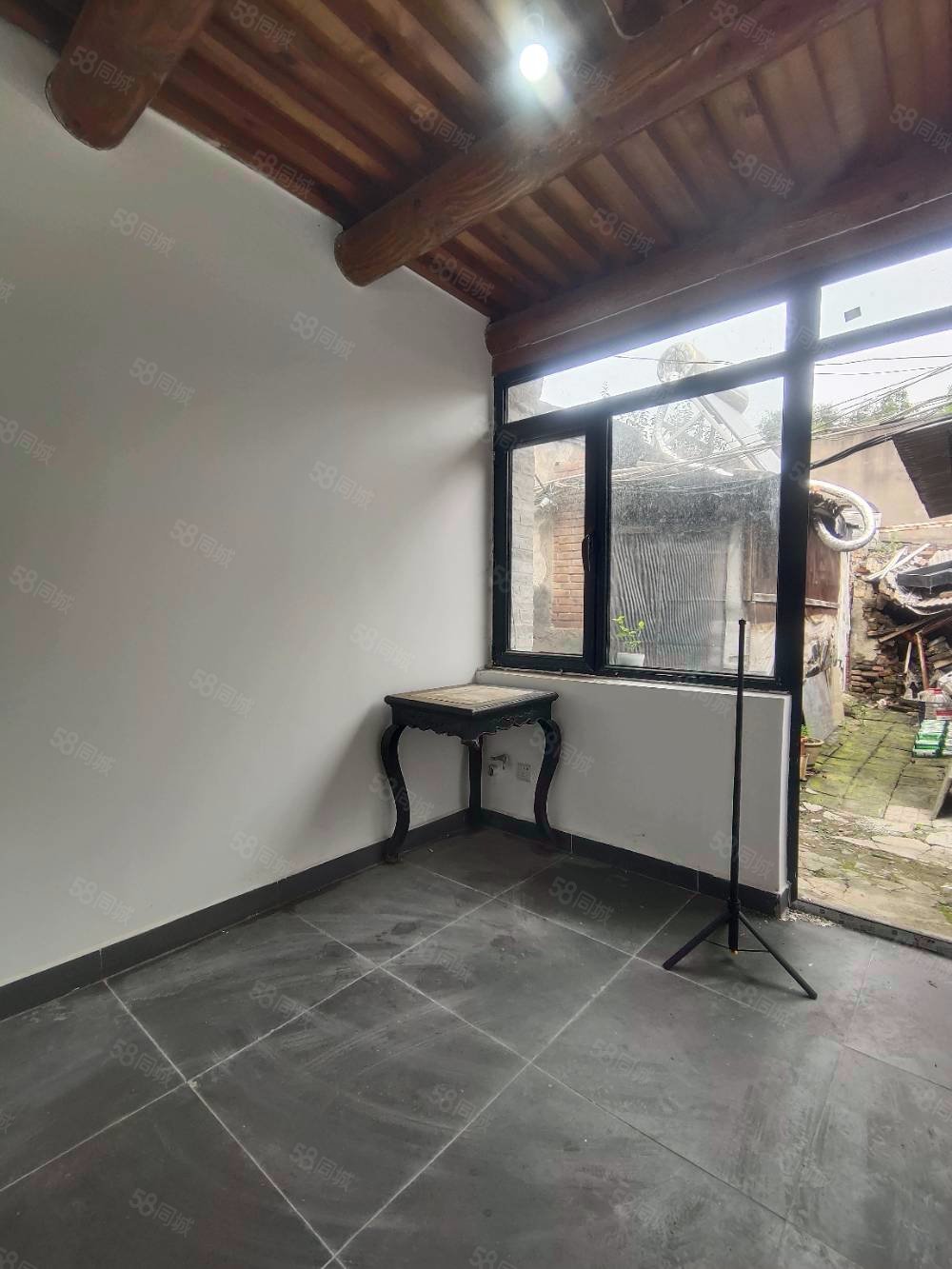 國(guó)子監(jiān)街小區(qū)1室1廳0衛(wèi)10㎡南北225萬(wàn)