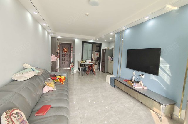 莲湖新城好楼层 带车位储藏室免大税 随时可以看房