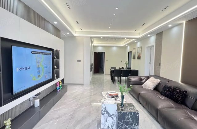 川发天府上城臻园3室2厅114㎡126万二手房图片