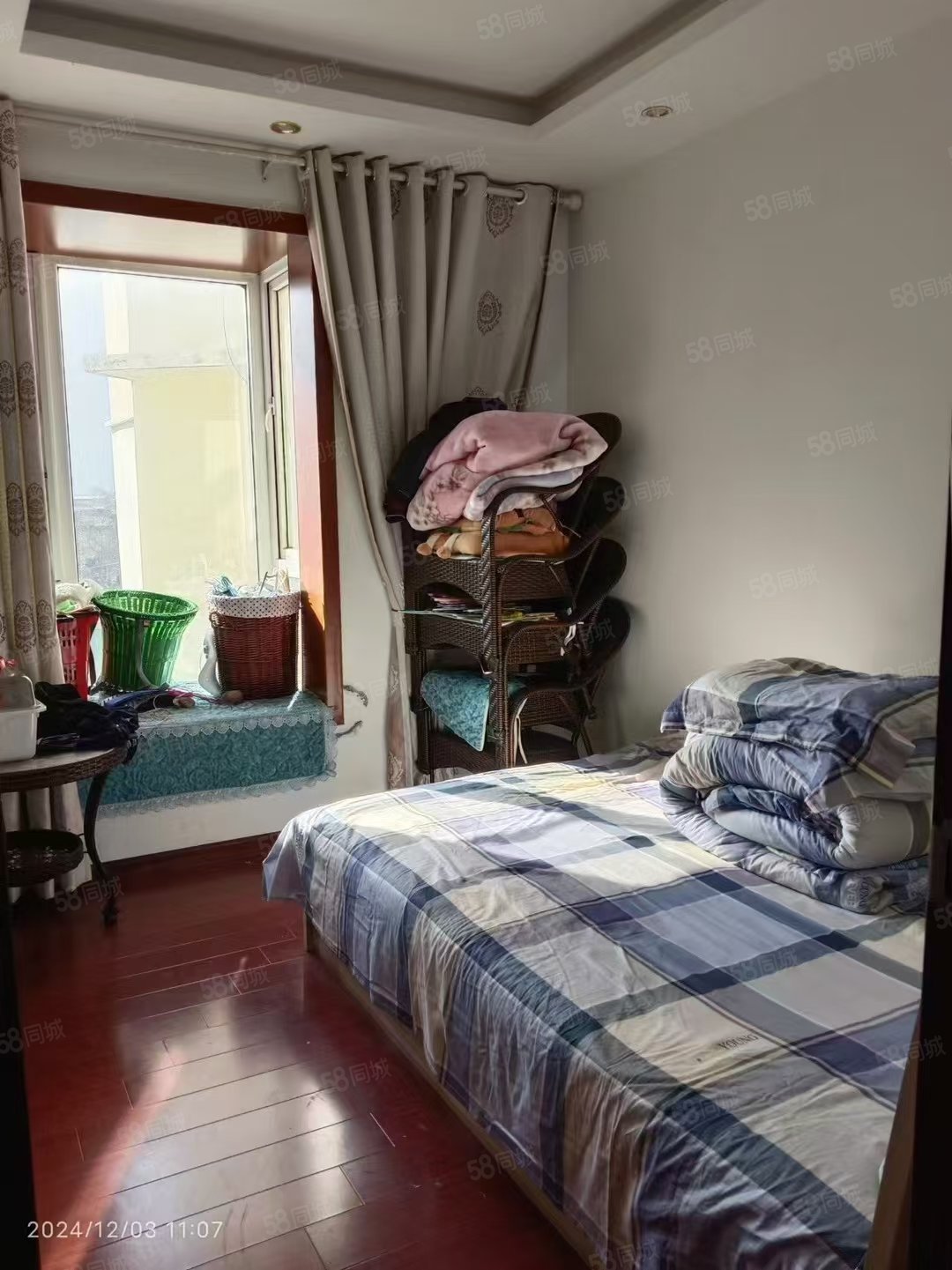 阳光家园二期4室2厅2卫128㎡南北68万