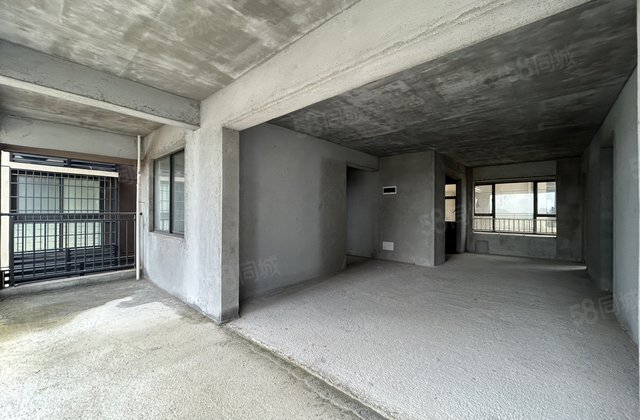 海能龙福郡5室2厅170㎡66万二手房图片